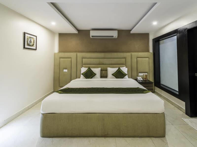 Treebo Elan Hotel Chennai Exterior foto