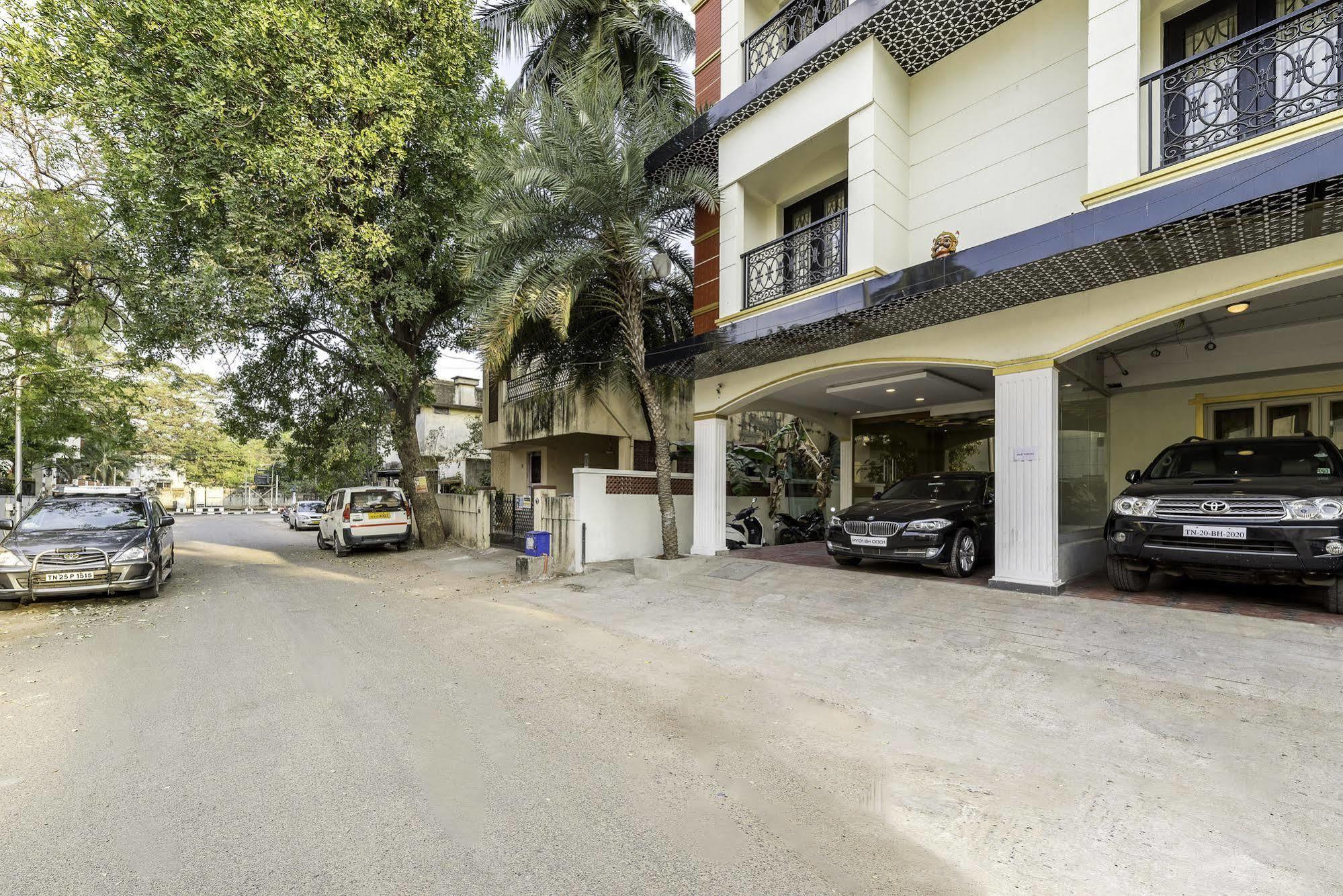 Treebo Elan Hotel Chennai Exterior foto